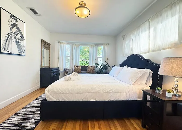 Charming 3Br House - Hal-Uc
