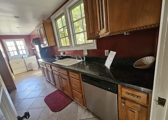 Best Prime Location Hollywood Private House
