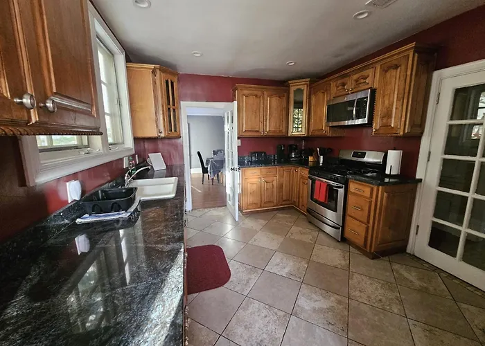 Best Prime Location Hollywood Private House